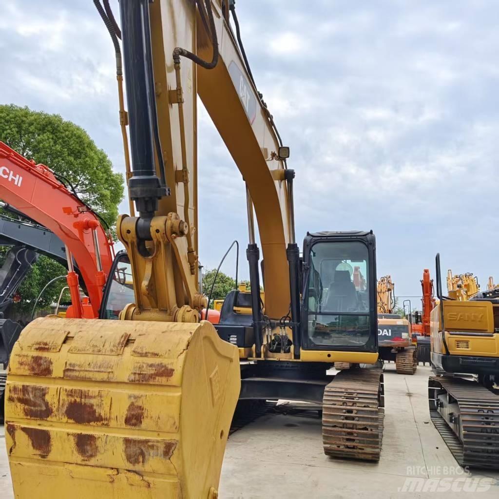 CAT 315 D Roomikekskavaatorid