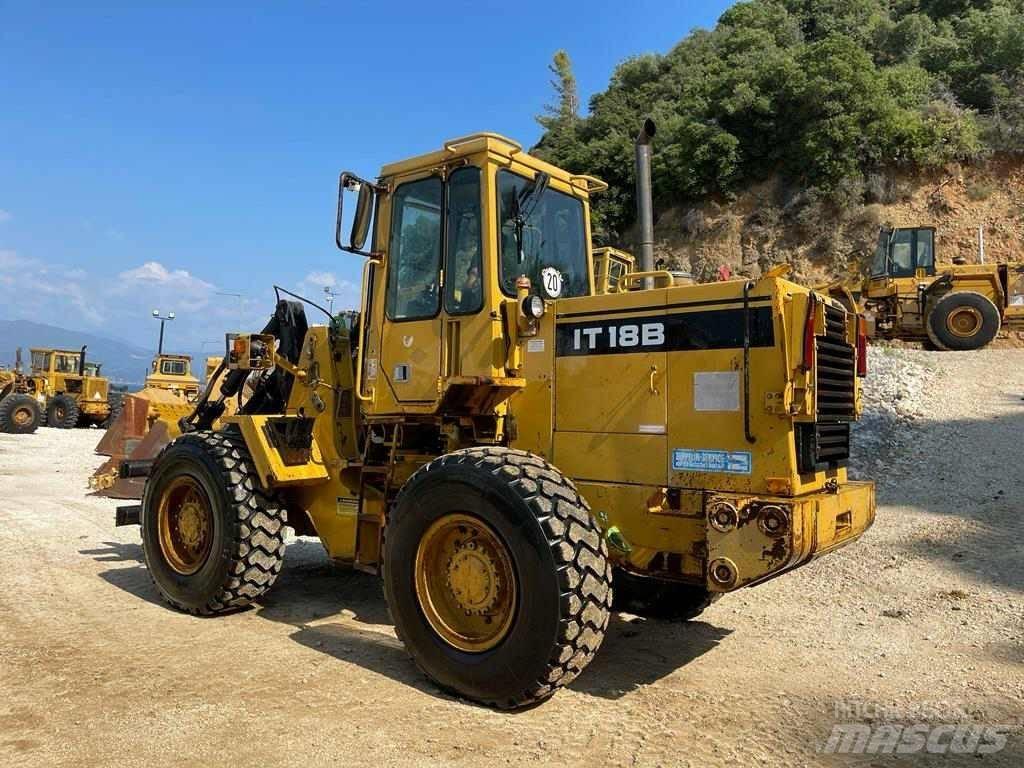 CAT IT 18 B Rataslaadurid