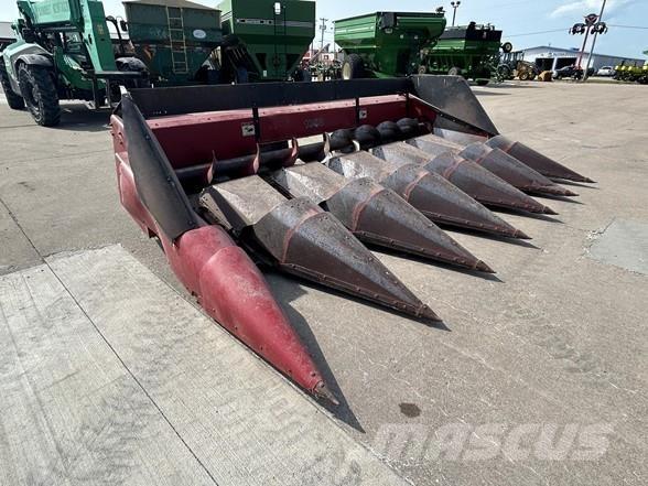 Case IH 1063 Kombainide heedrid
