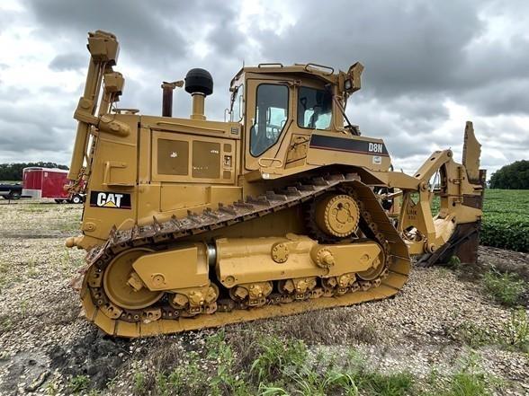 CAT D8N Buldooserid