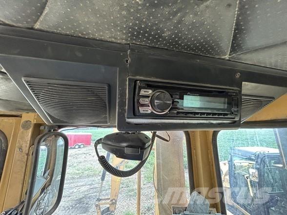 CAT D8N Buldooserid