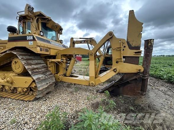 CAT D8N Buldooserid