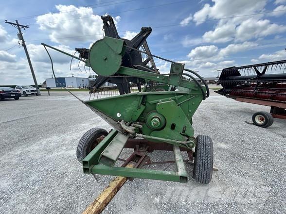 John Deere 220 Kombainide heedrid