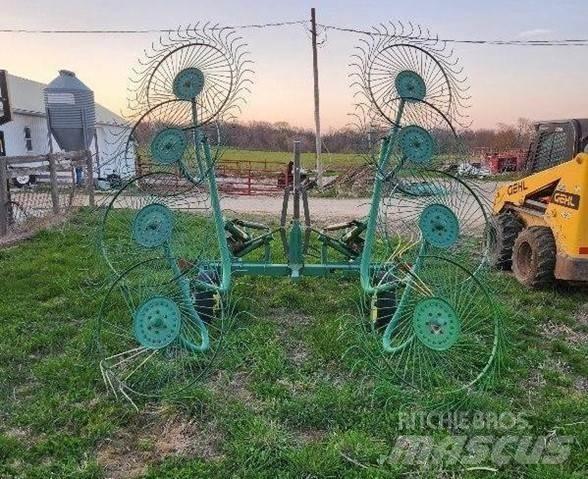 John Deere 702 Vaalutid ja kaarutid
