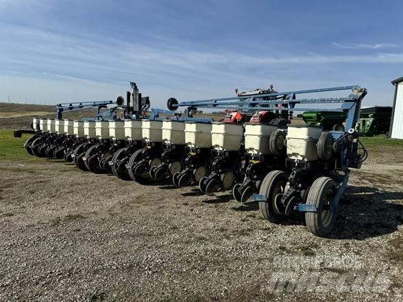 Kinze 3600 Istutusmasinad