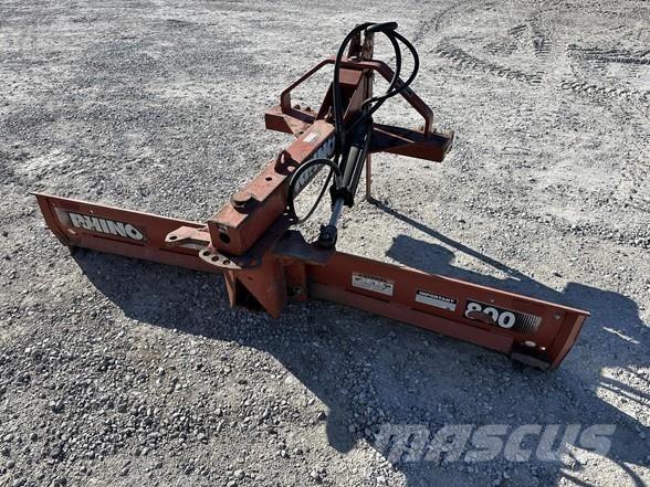 Rhino R800 Muud traktoritarvikud