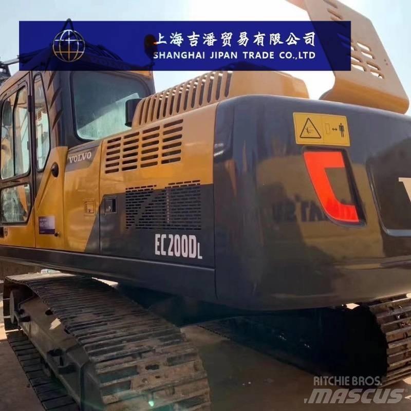 Volvo EC 200 Roomikekskavaatorid