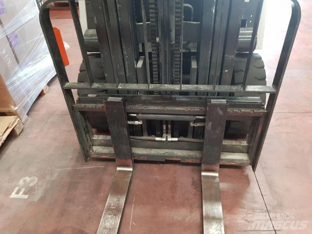 Unicarriers 1Q2L25Q Elektritõstukid