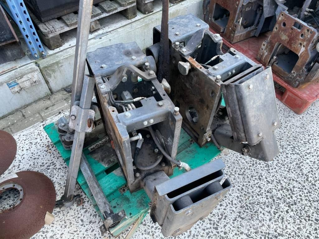 Bomag BF 700 C-2 Asfaldilaoturid