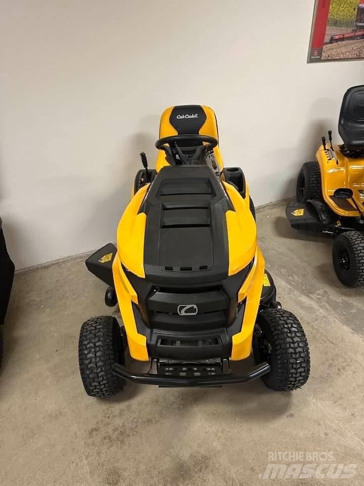 Cub Cadet XT1 OS96 Pealseistavad niidukid