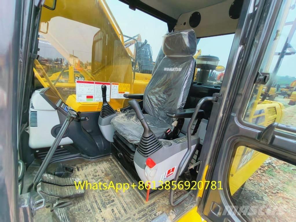 Komatsu PC 220-8 Roomikekskavaatorid