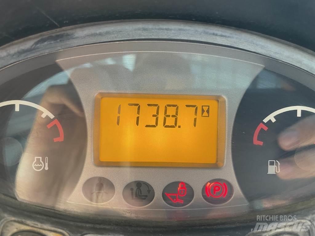 Bobcat T 590 Väljaveotraktorid