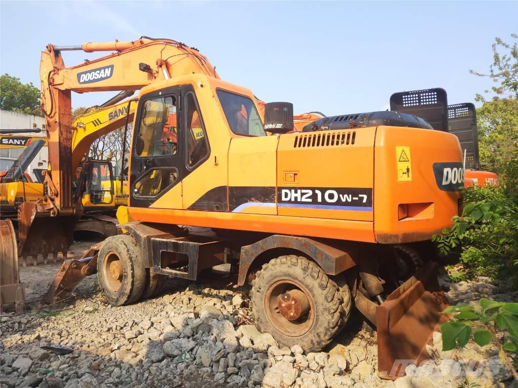 Doosan DH210W-7 Ratasekskavaatorid