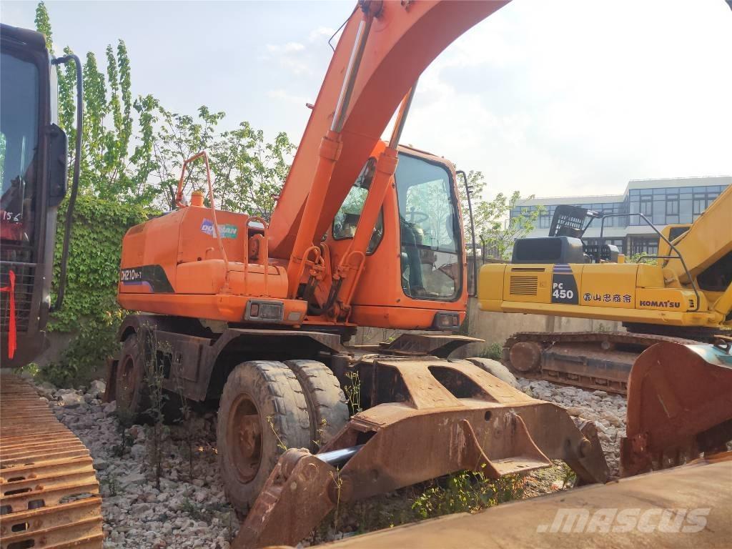 Doosan DH210W-7 Ratasekskavaatorid