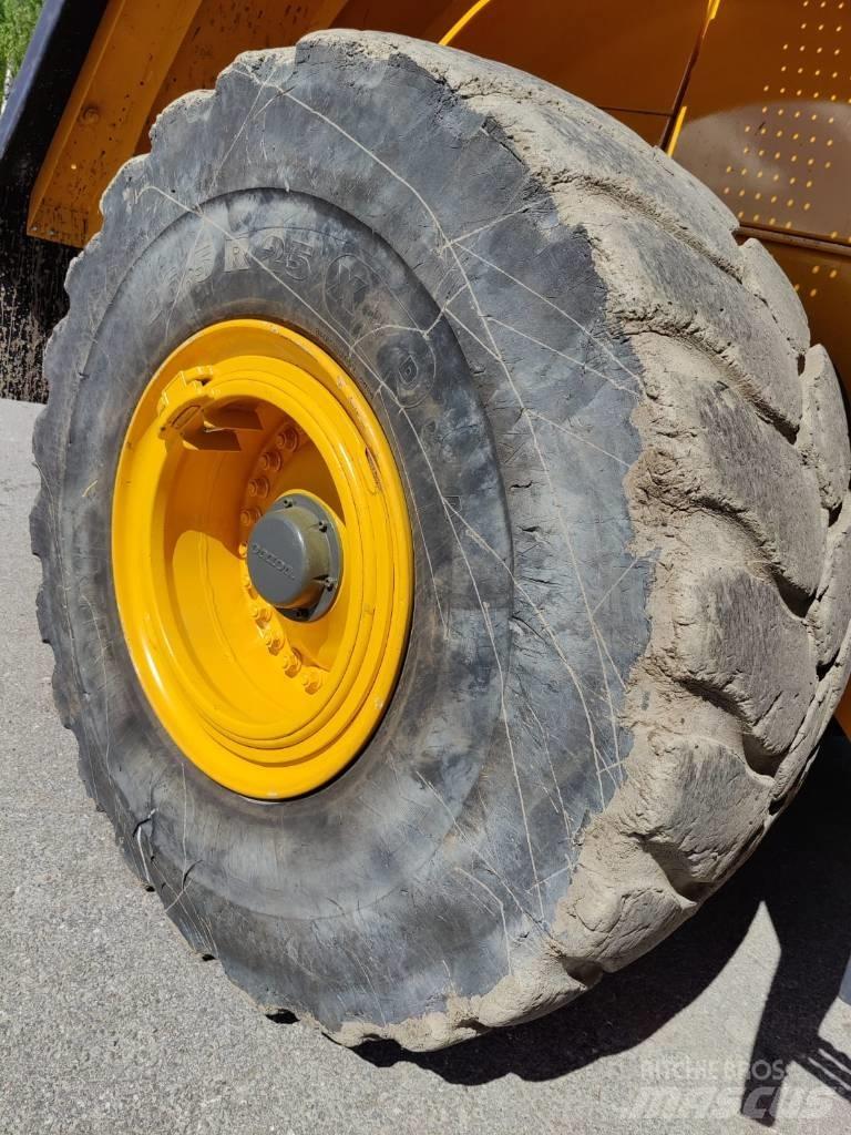 Volvo L 180 E Rataslaadurid