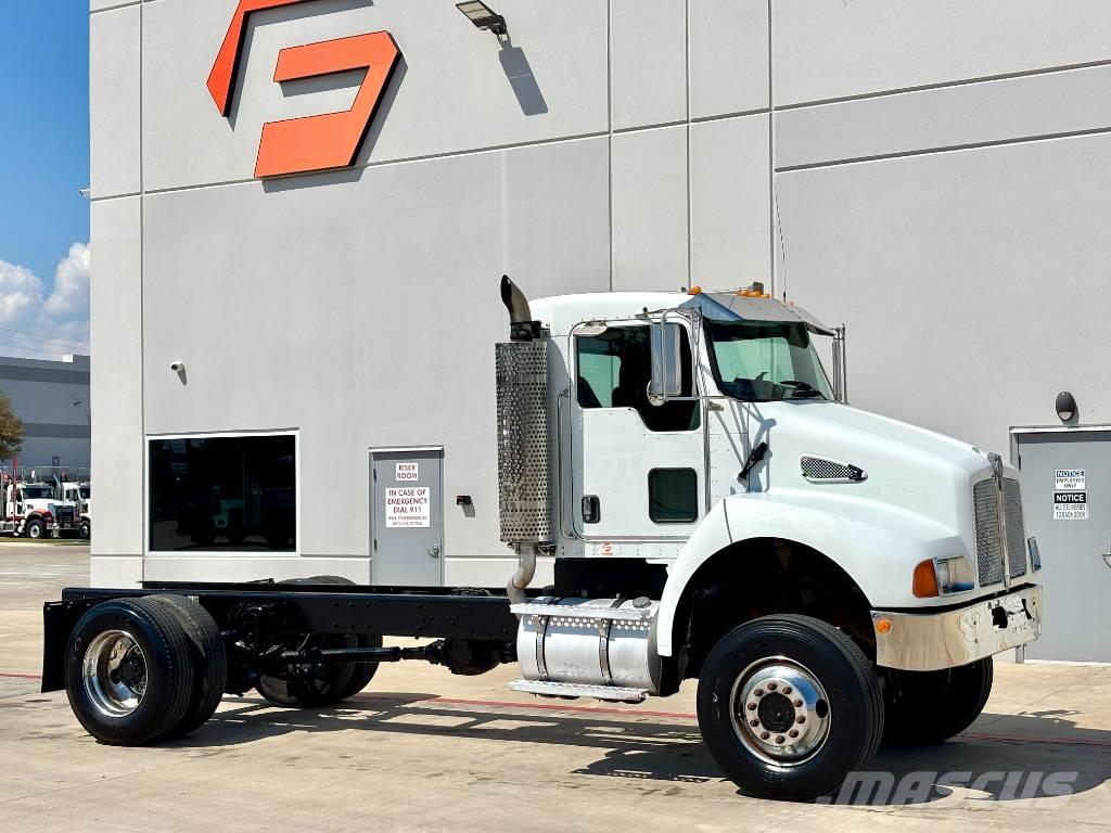 Kenworth T 300 Sadulveokid