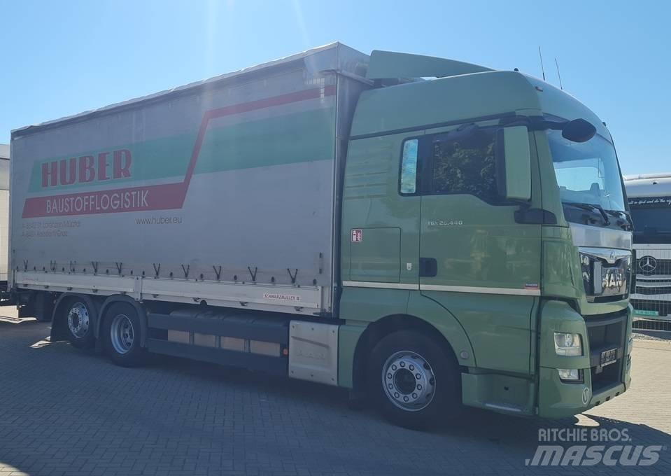 MAN 26.440 / 7.4m / LIFT Tentautod