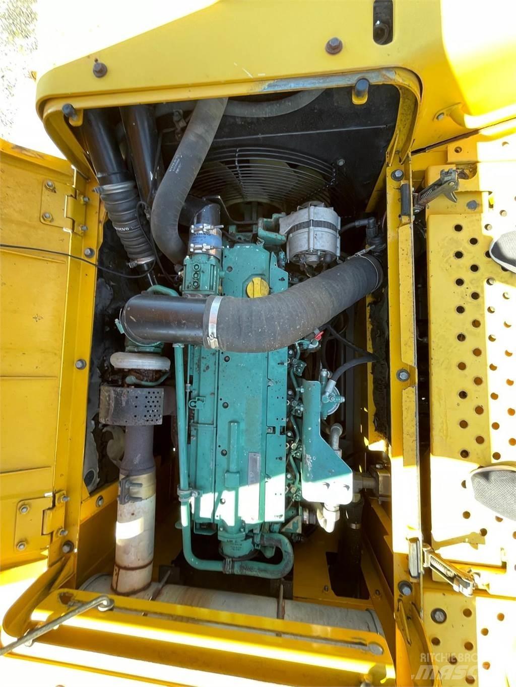 Volvo EC240 Blc Roomikekskavaatorid