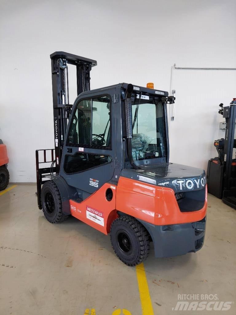 Toyota 52-8 FDJF 35 Diiseltõstukid