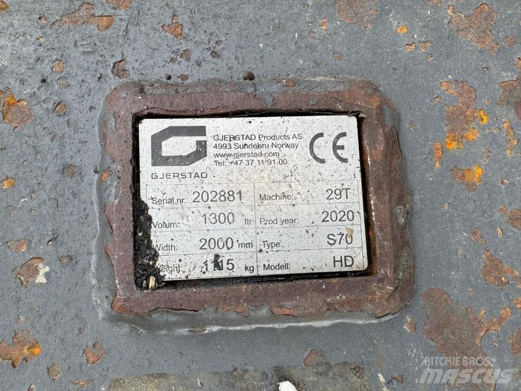 Volvo ECR 235 E Roomikekskavaatorid