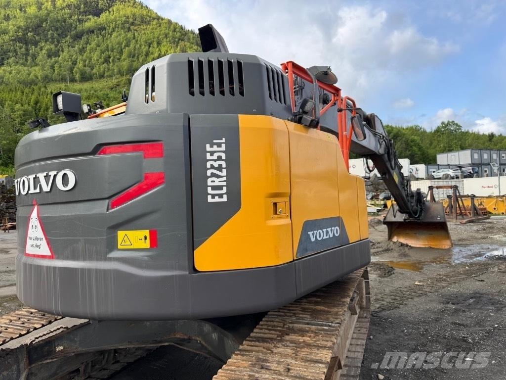 Volvo ECR 235 E Roomikekskavaatorid
