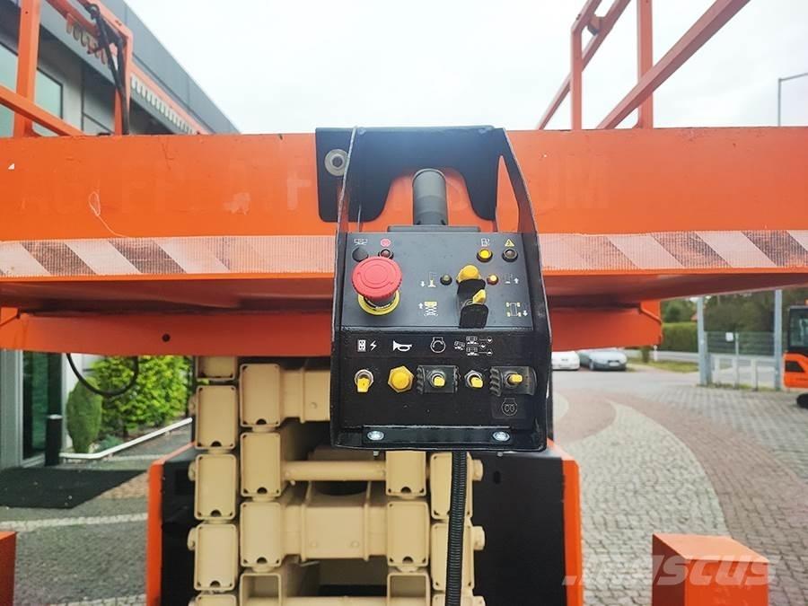 JLG 530LRT Käärtõstukid