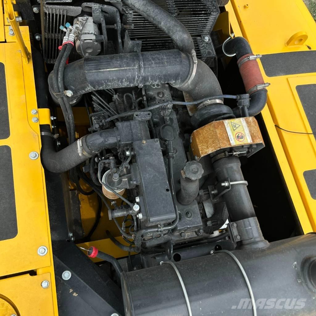 Komatsu 360-8 Roomikekskavaatorid