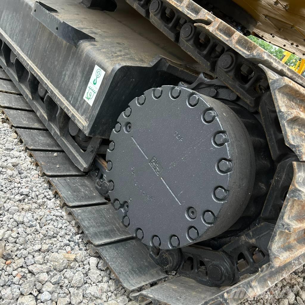 Komatsu 360-8 Roomikekskavaatorid