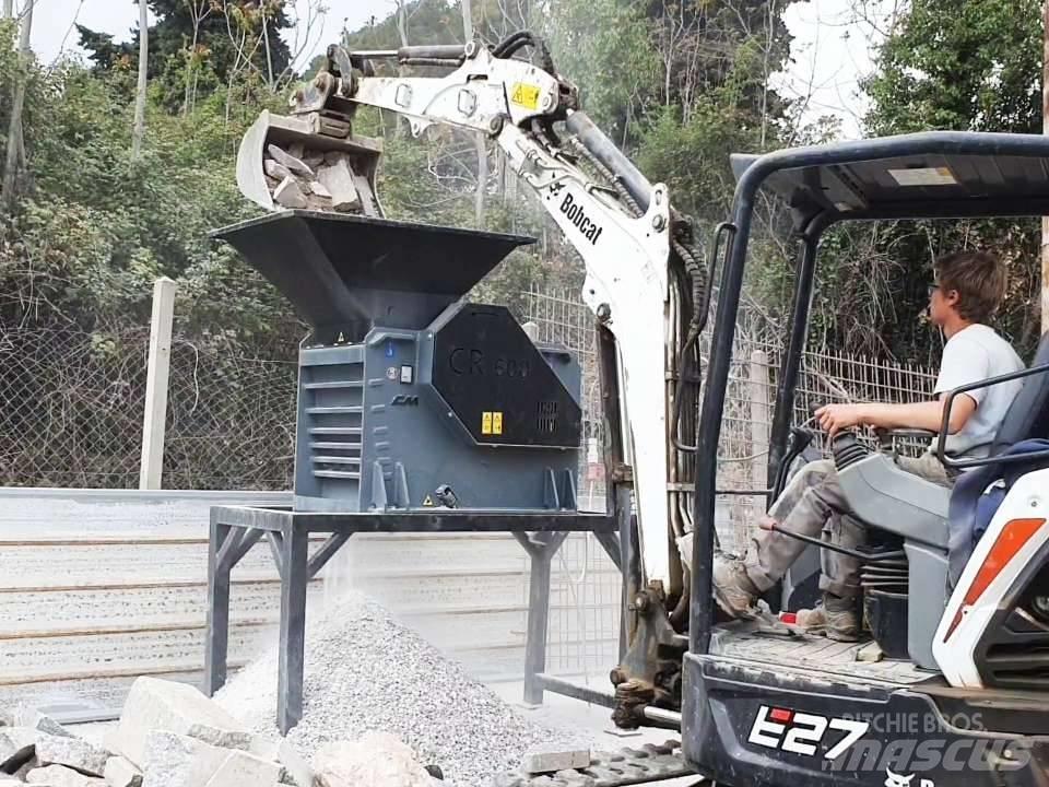 CM Frantoio CR 600 Iseliikuvad purustid