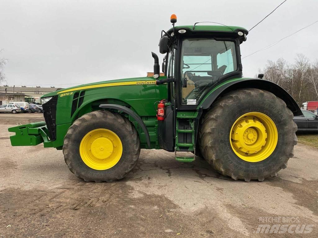 John Deere 8370R Traktorid