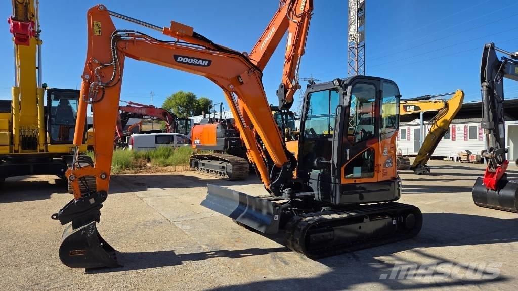 Doosan DX 63 R Miniekskavaatorid < 7 t