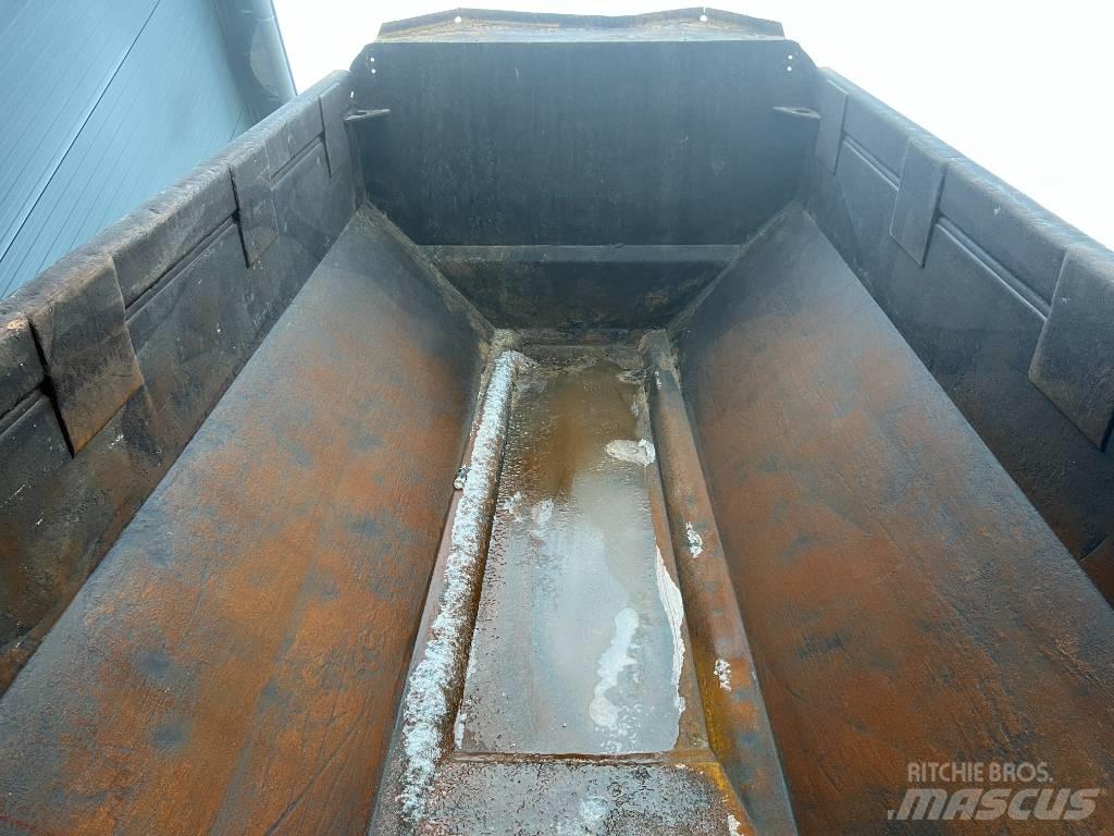 Volvo A30F Liigendraamiga pinnaseveokid