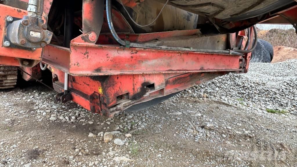 Terex Finlay 883 Iseliikuvad sõelad