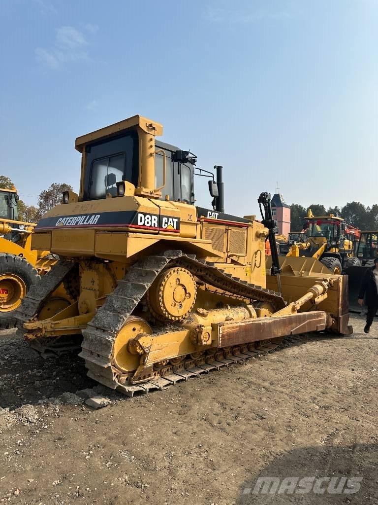 CAT D8R Buldooserid