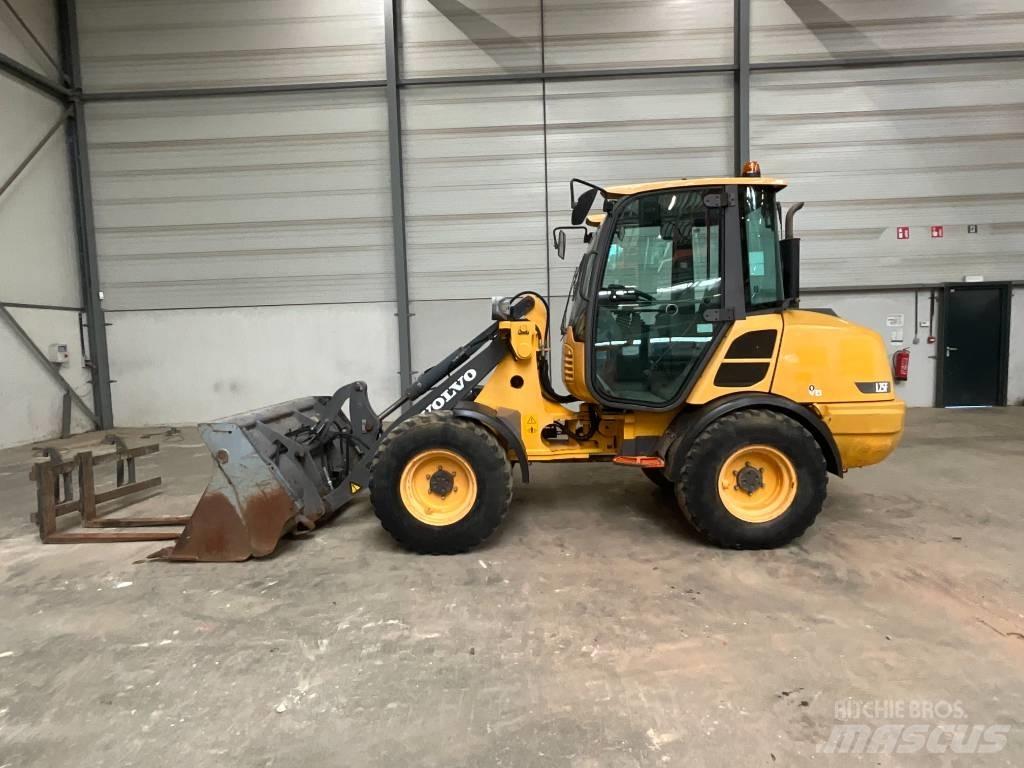 Volvo L 25 F Rataslaadurid
