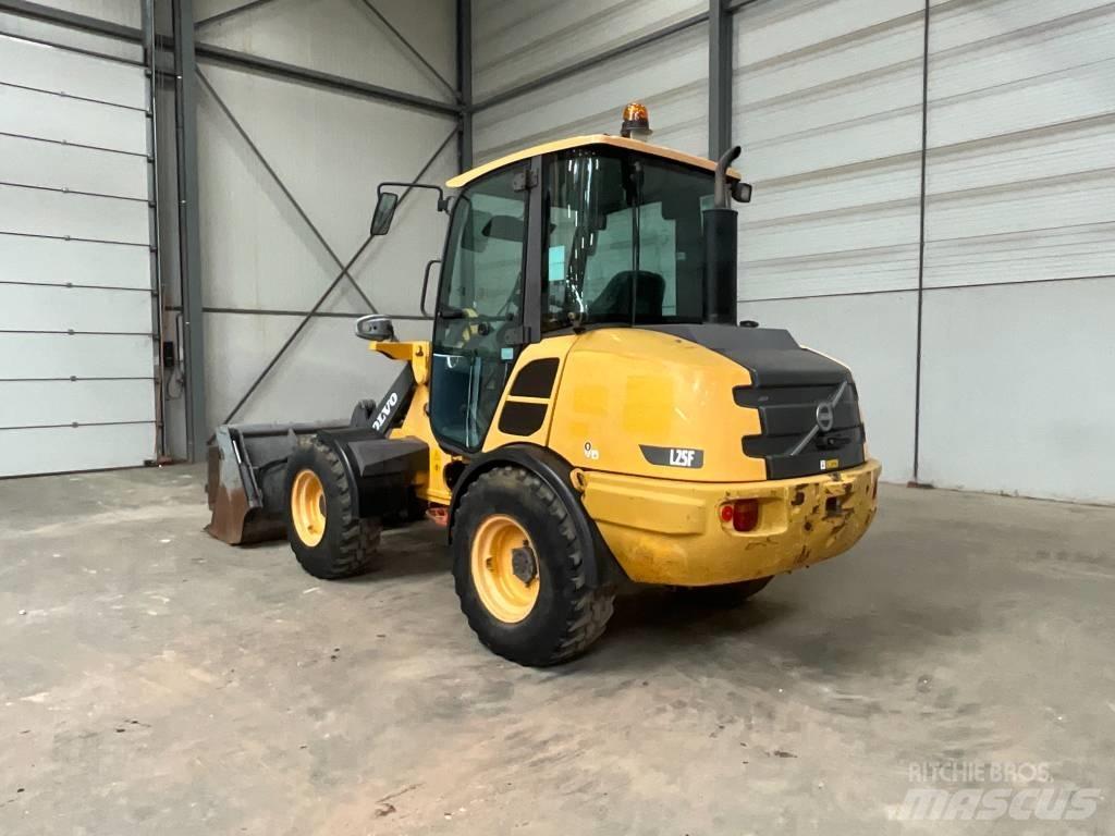 Volvo L 25 F Rataslaadurid