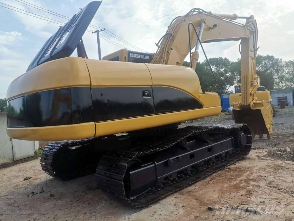 CAT 325C Roomikekskavaatorid