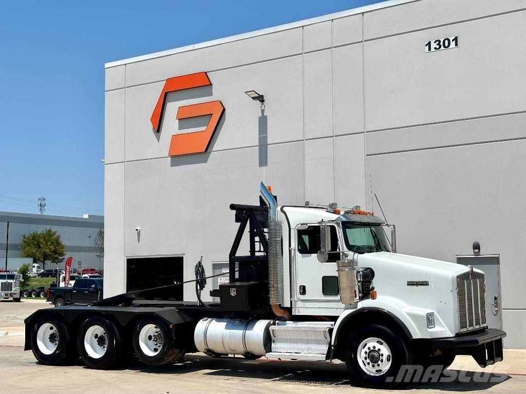 Kenworth T 800 Puksiirid