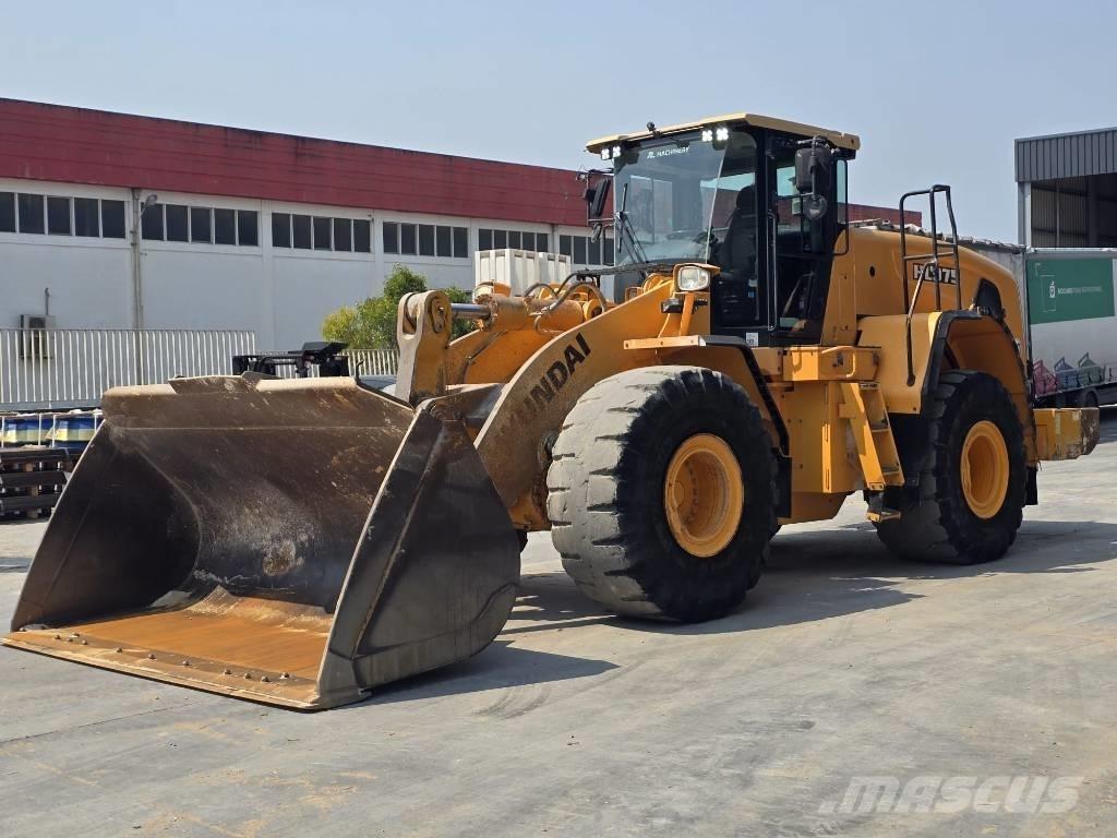 Hyundai HL 975 Rataslaadurid