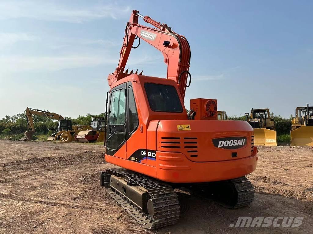 Doosan DH 80 Väikeekskavaatorid 7t-12t