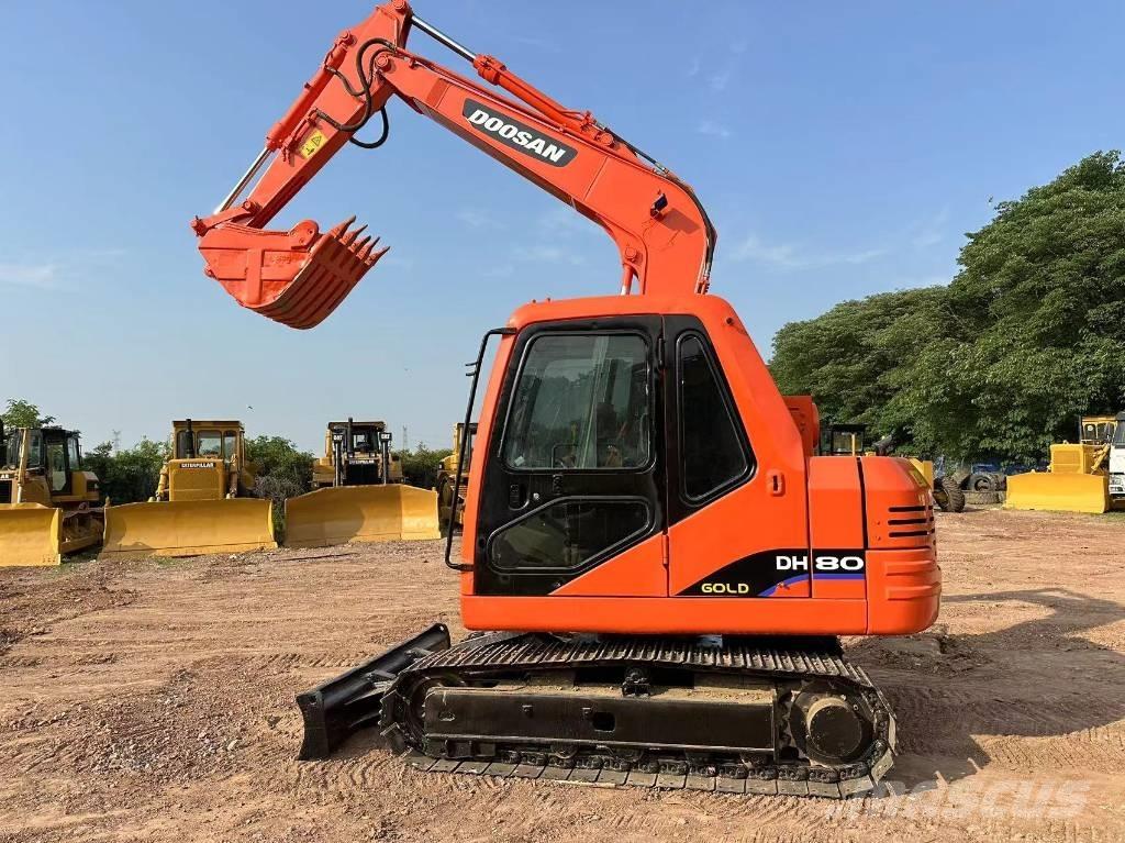 Doosan DH 80 Väikeekskavaatorid 7t-12t