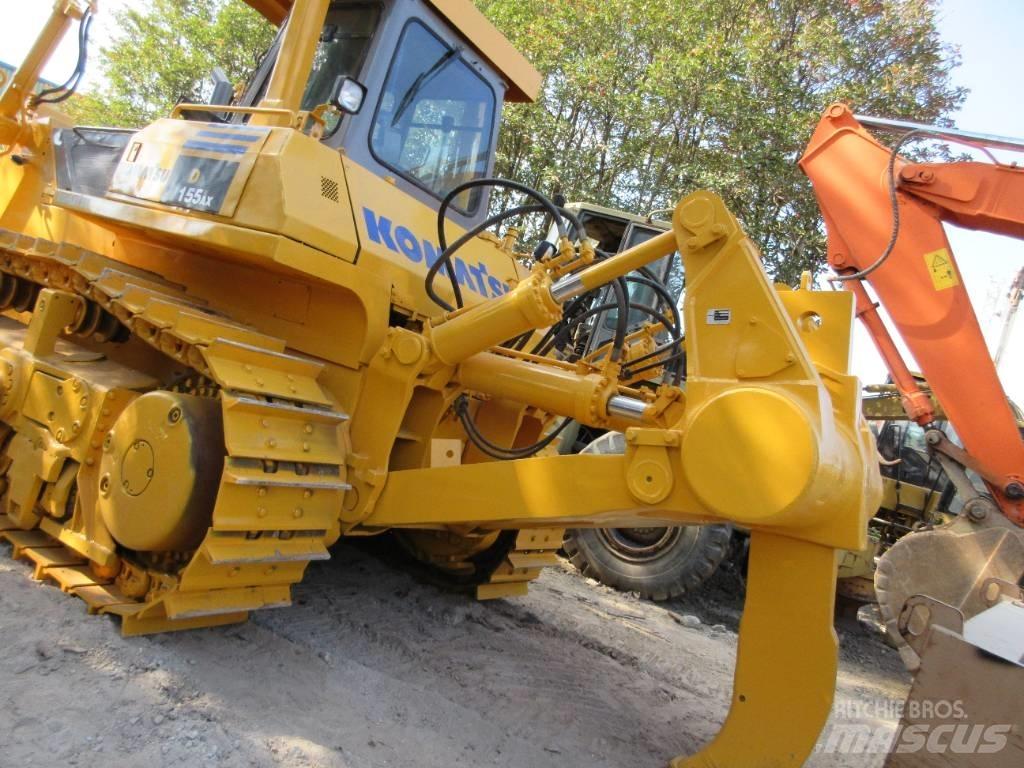 Komatsu D 155A Buldooserid