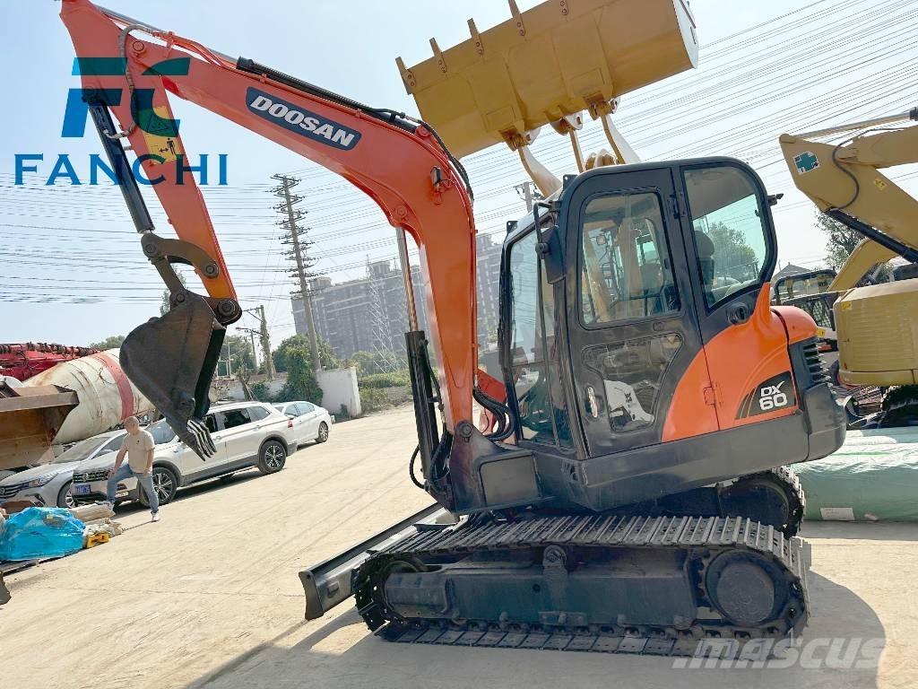 Doosan DX 60-9 C Roomikekskavaatorid