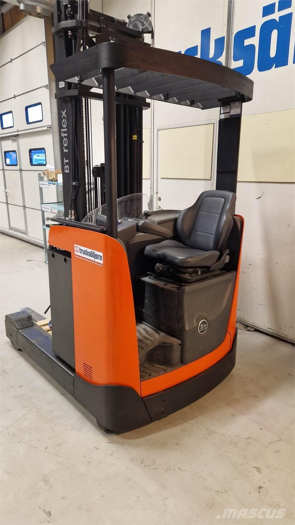 BT RRE160B Lükandmastiga tõstukid