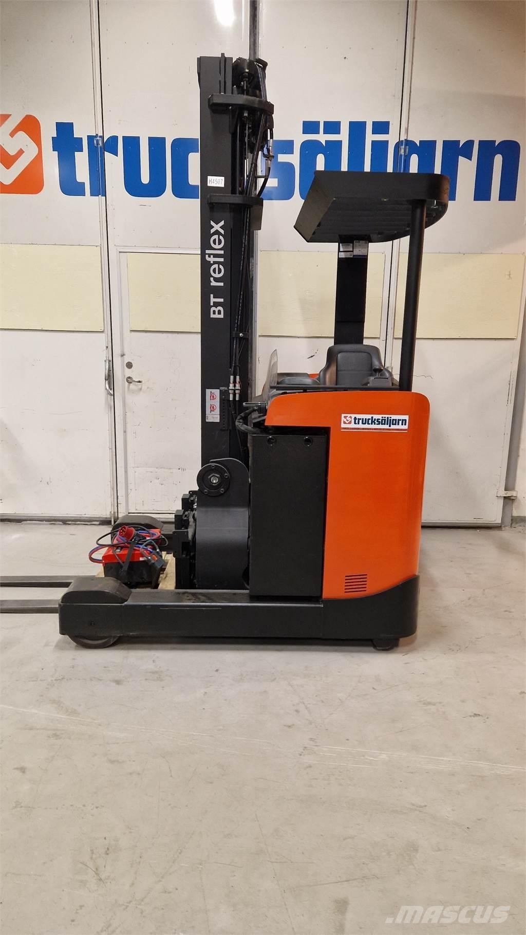 BT RRE160B Lükandmastiga tõstukid