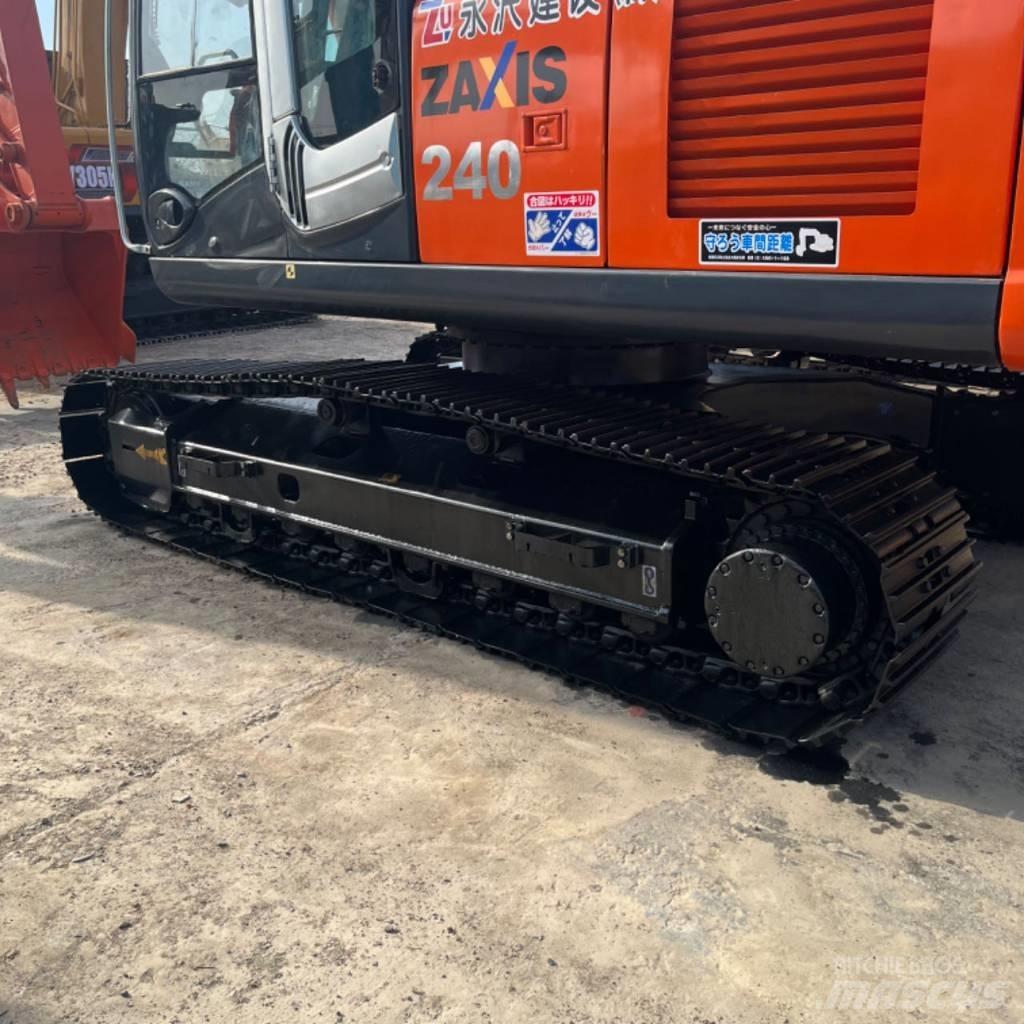 Hitachi ZX 240 Roomikekskavaatorid