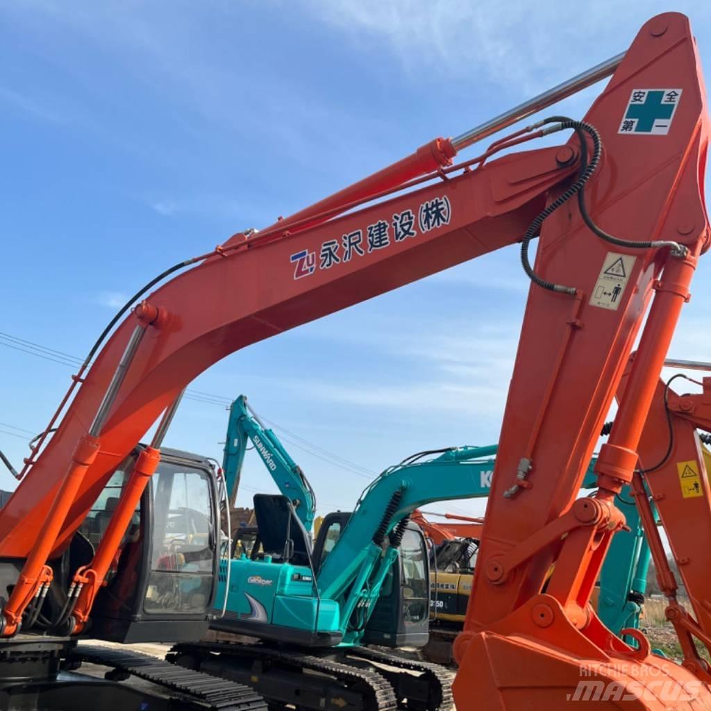 Hitachi ZX 240 Roomikekskavaatorid