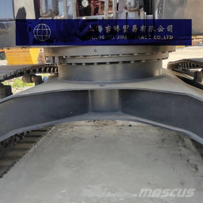 Hitachi ZX 240 Roomikekskavaatorid