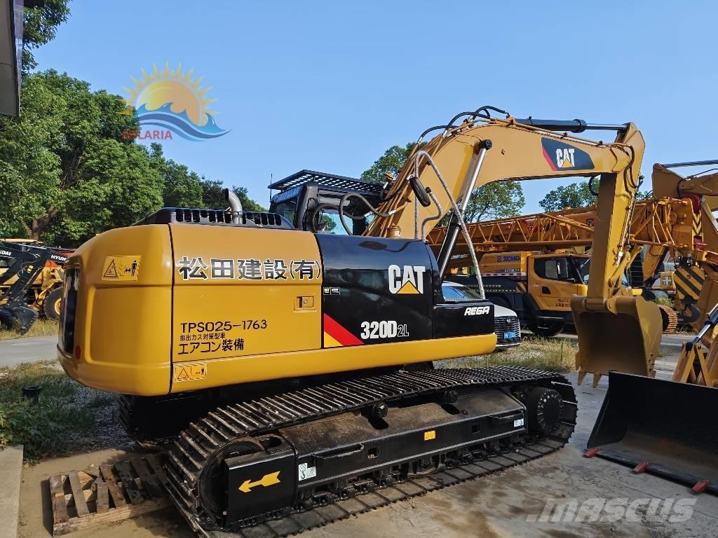 CAT 320D2L Roomikekskavaatorid