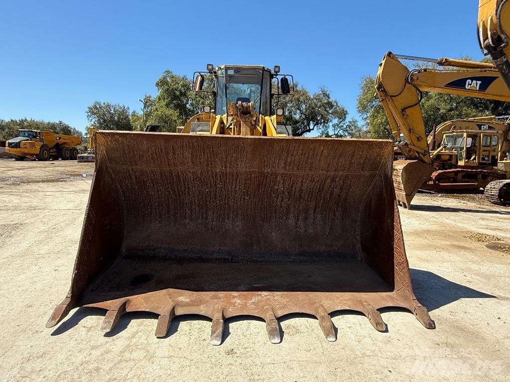 CAT 970 F Rataslaadurid